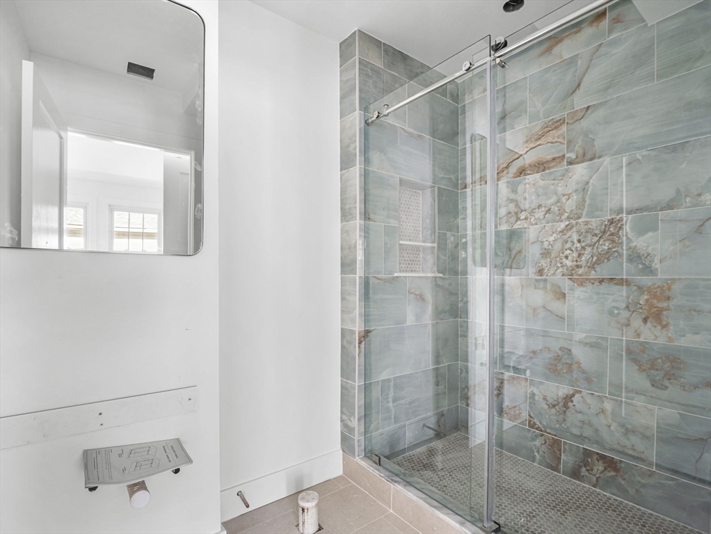 Cambridge, Massachusetts 02141, United States, 2 Bedrooms Bedrooms, ,2 BathroomsBathrooms,Residential,Active,251112