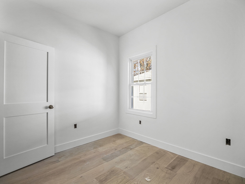 Cambridge, Massachusetts 02141, United States, 2 Bedrooms Bedrooms, ,2 BathroomsBathrooms,Residential,Active,251112