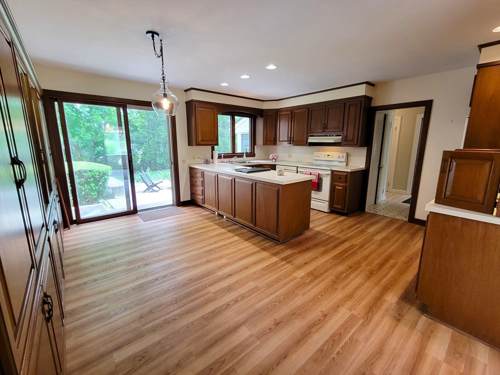 3 Overlook Dr