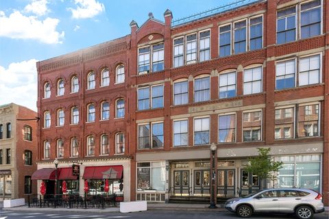Photo of 46 Washington St #303, Haverhill, MA 01830 (MLS # 73507404)
