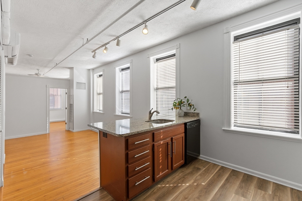 46 Washington St 303