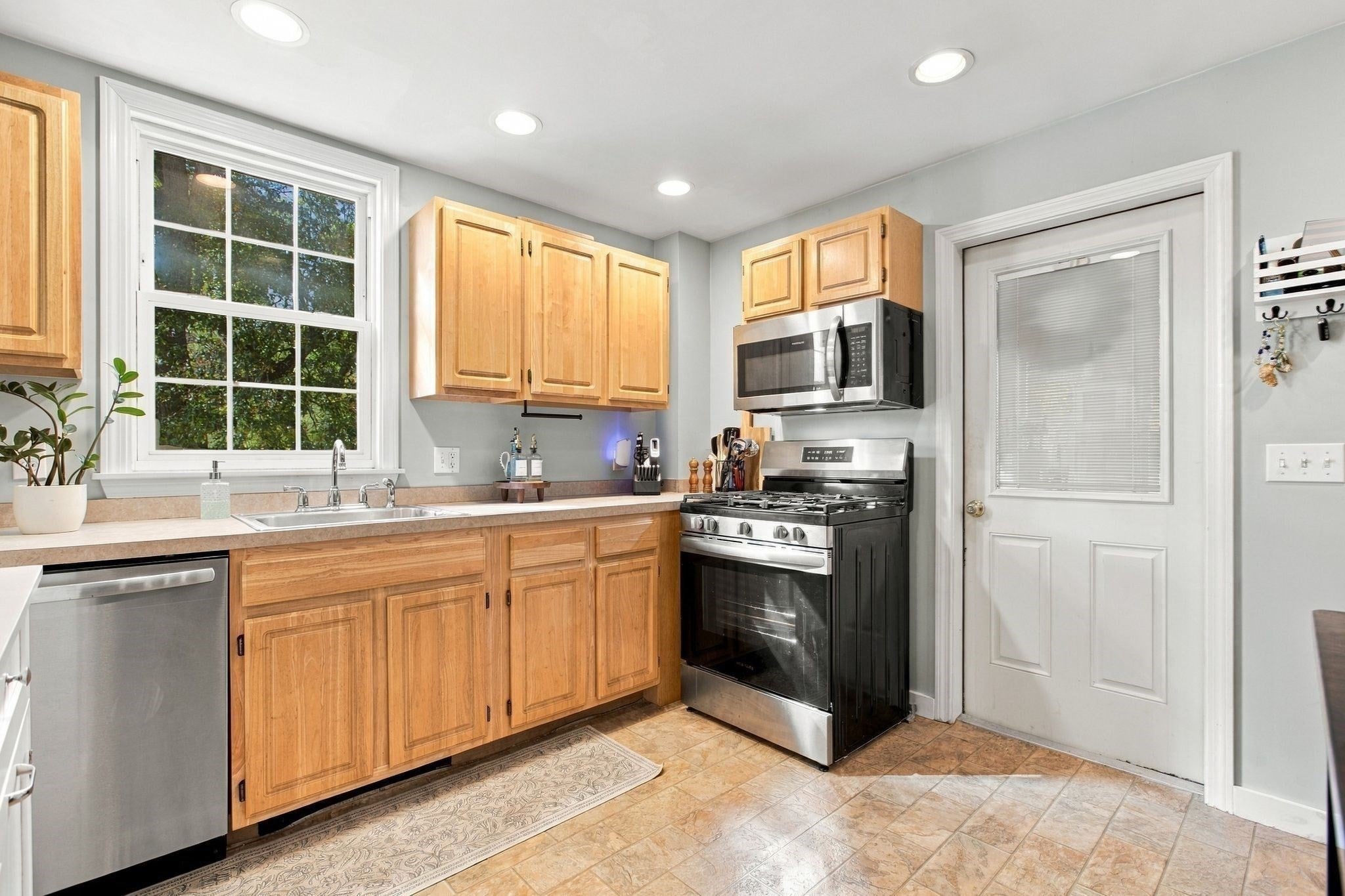 1001 Adams Street #1, Boston, MA, 1001 Adams Street #1, Boston, MA Photo #1