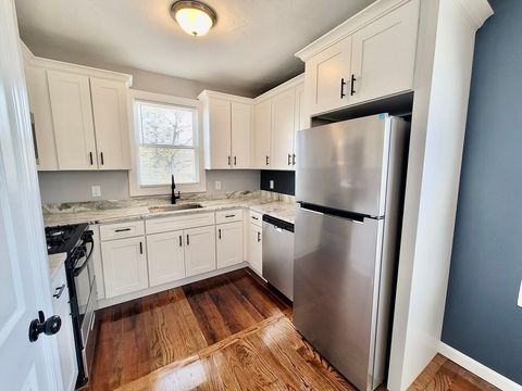121 Lowden St 3 Pawtucket RI 02860