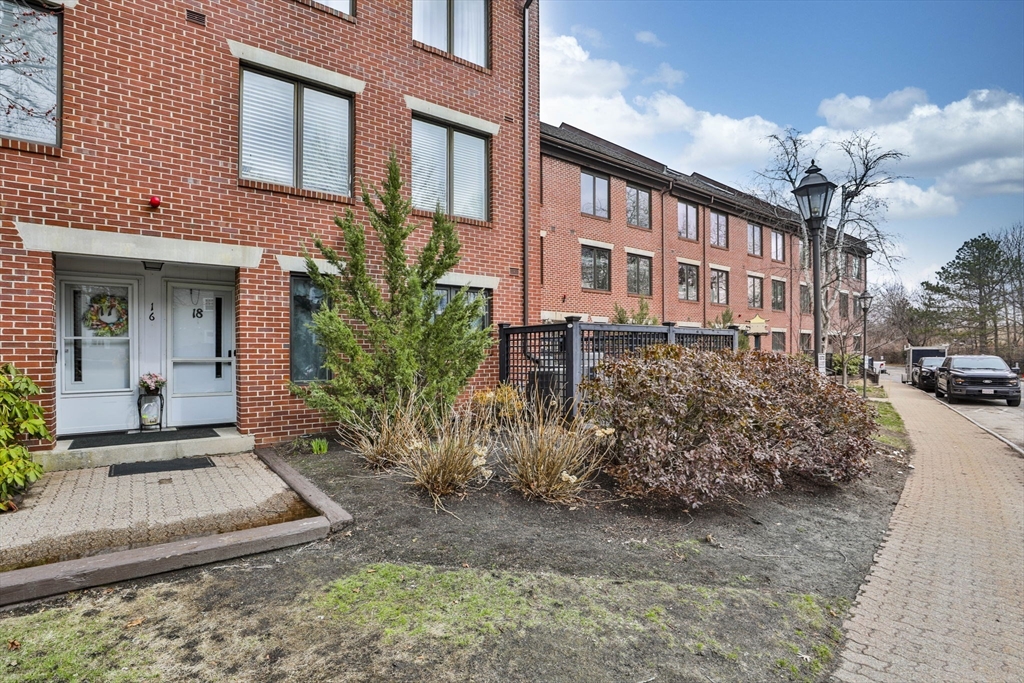 126 Merrimac Street 18