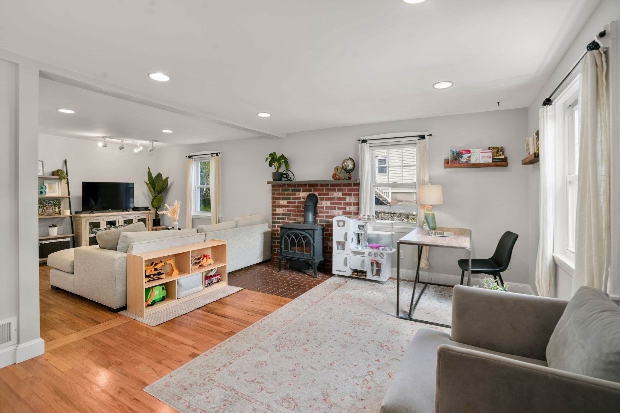 112 Myrtle Street, Ashland, MA, 112 Myrtle Street, Ashland, MA Photo #3