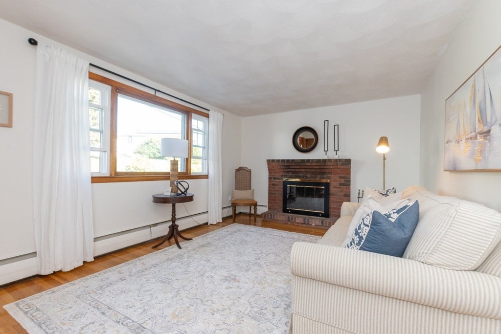 8 Siren St, Winthrop, MA, 8 Siren St, Winthrop, MA Photo #13