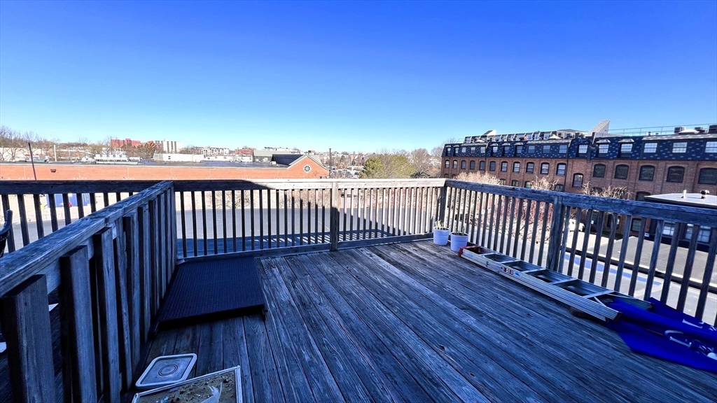 21 Linden St 133