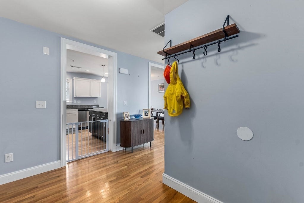 10 Irma St #3, Boston, MA Photo #12