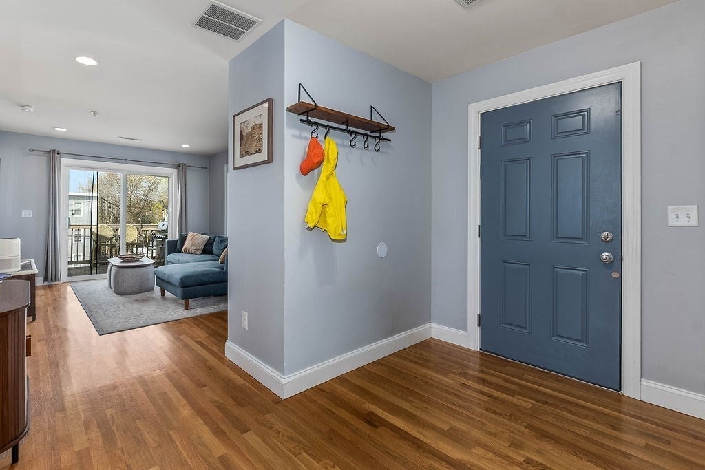 10 Irma St #3, Boston, MA Photo #14