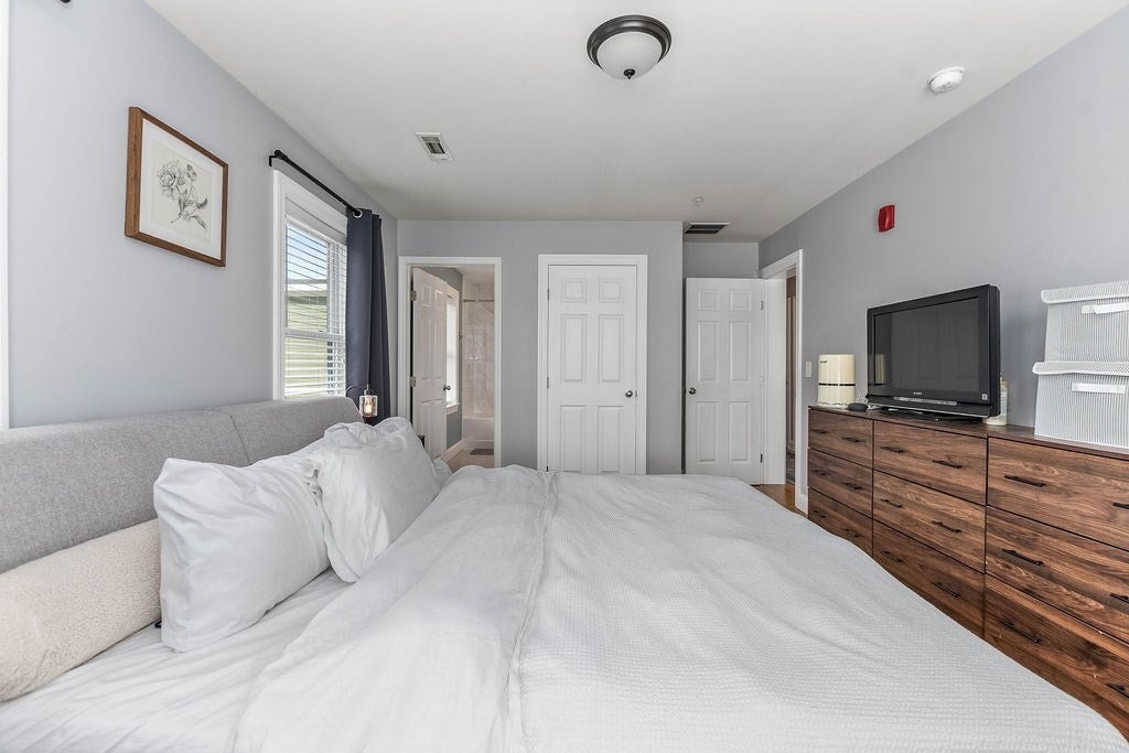 10 Irma St #3, Boston, MA Photo #21