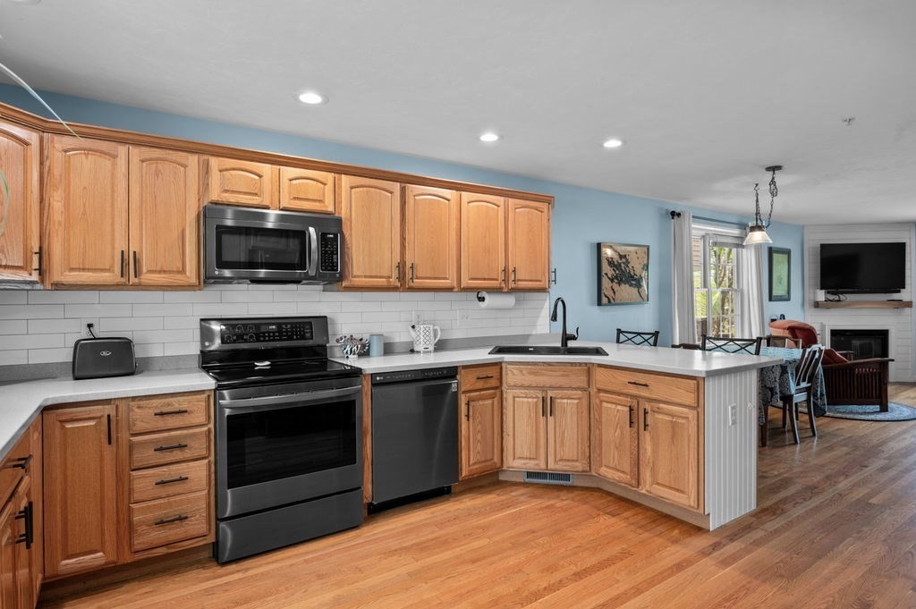 28 West St 4A