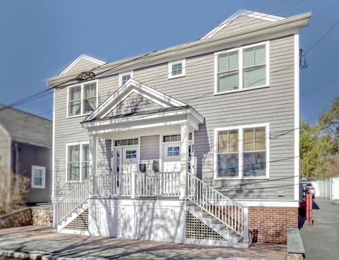 27 Winthrop St 27 Melrose MA 02176