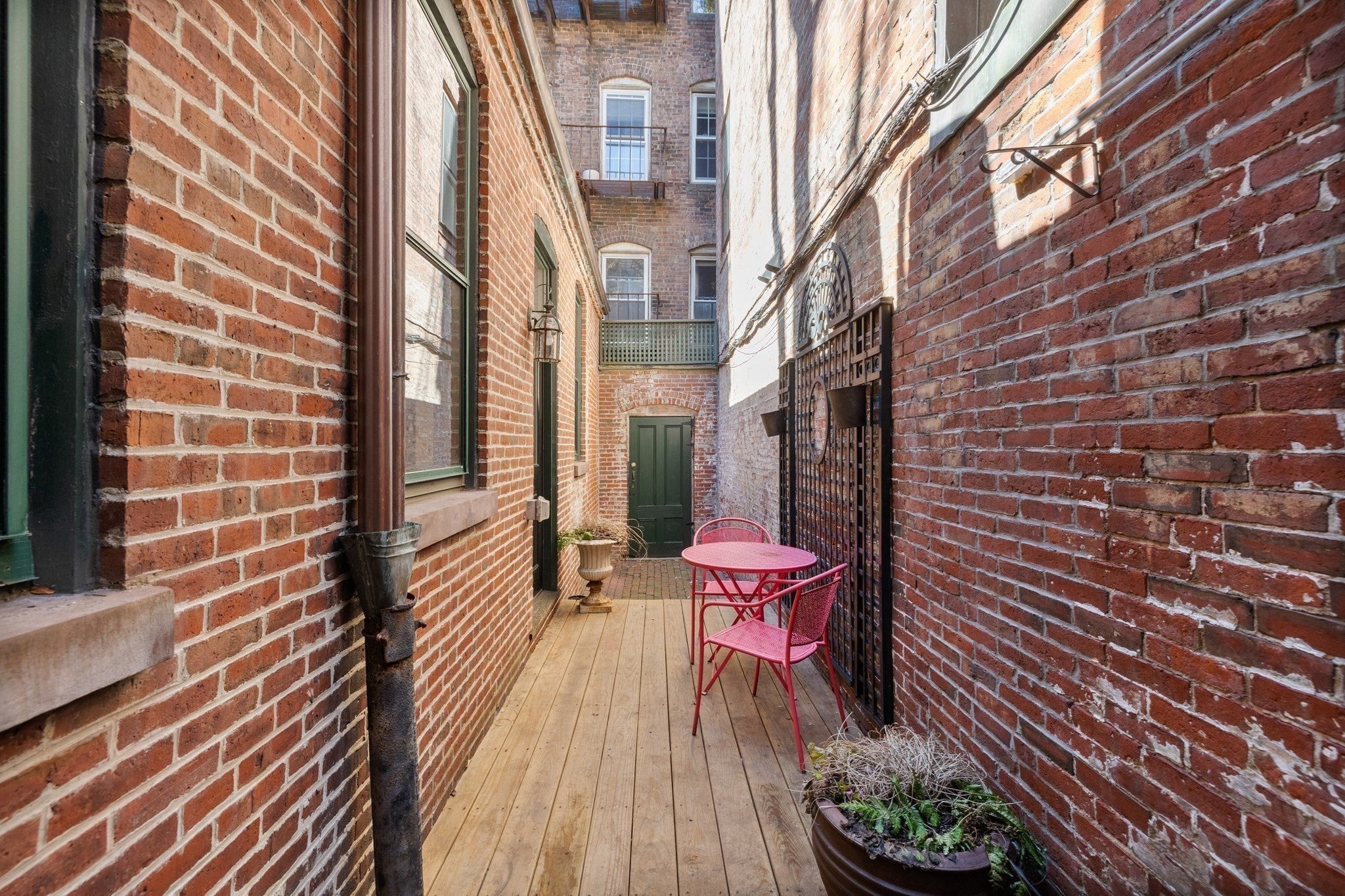 22 Joy St #22, Boston, MA Photo #38
