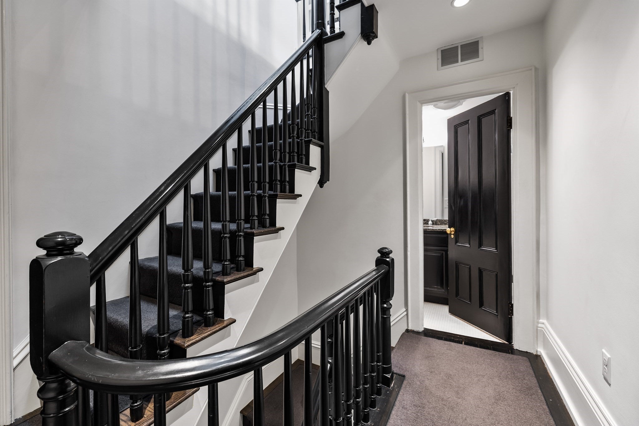 22 Joy St #22, Boston, MA Photo #16