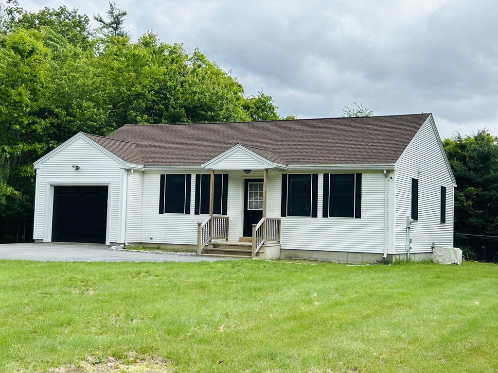 32 Sandy Pine Rd