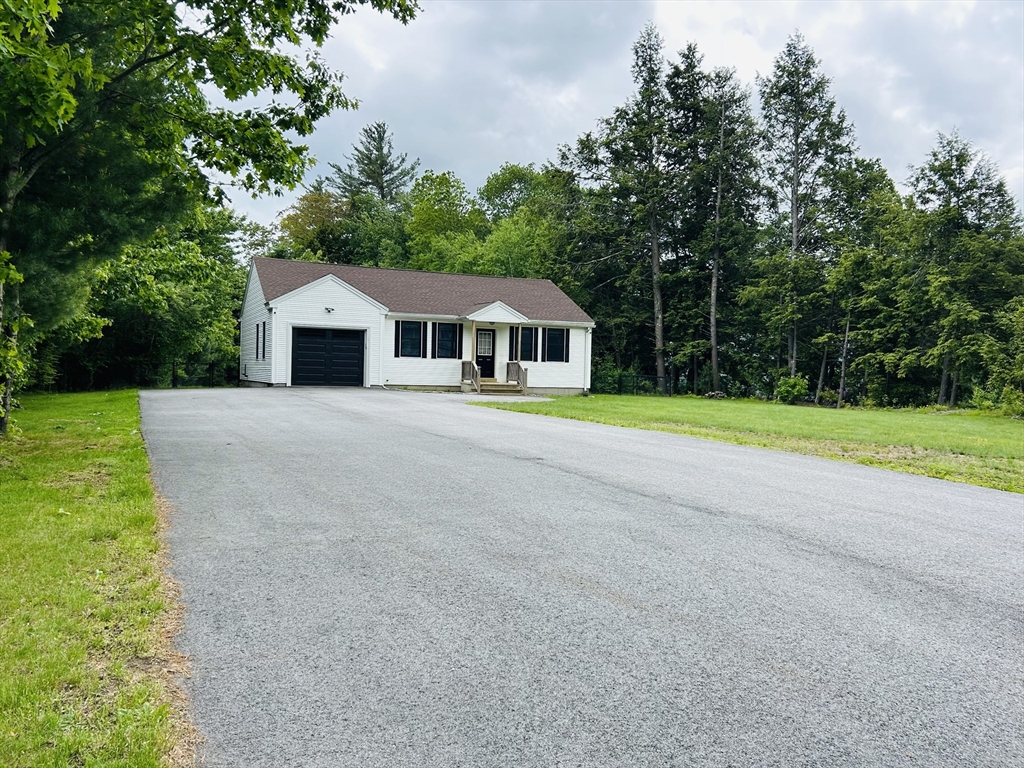 32 Sandy Pine Rd