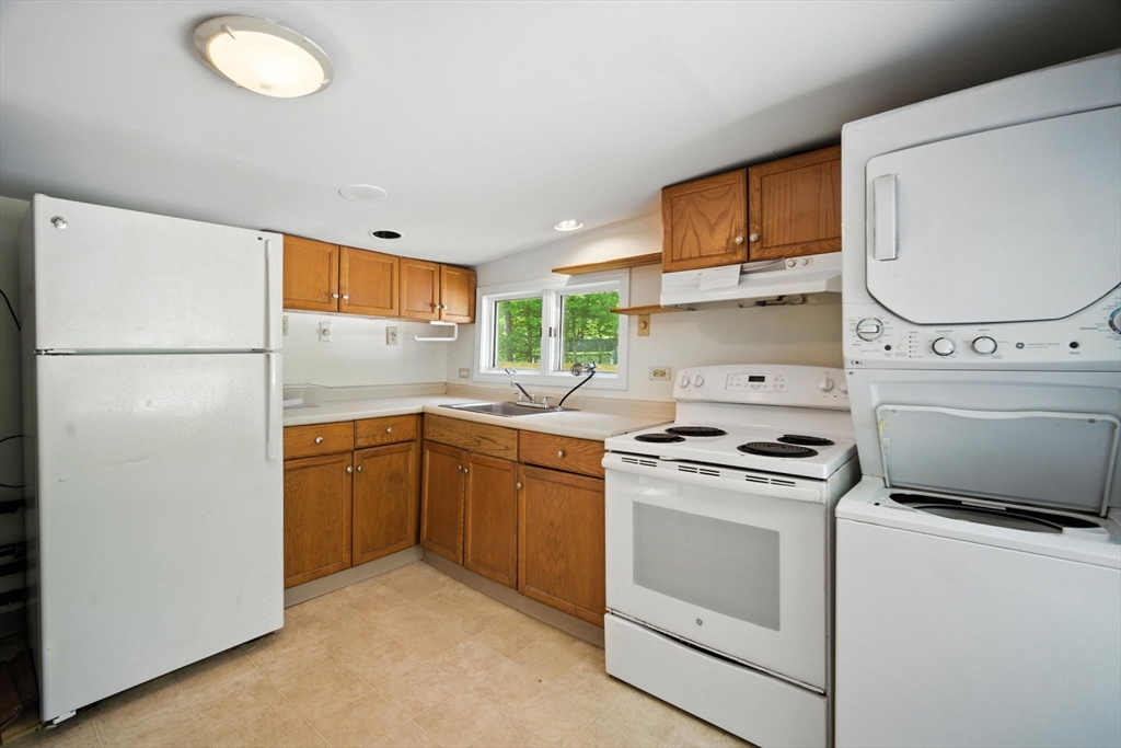 133 Lakeview Rd