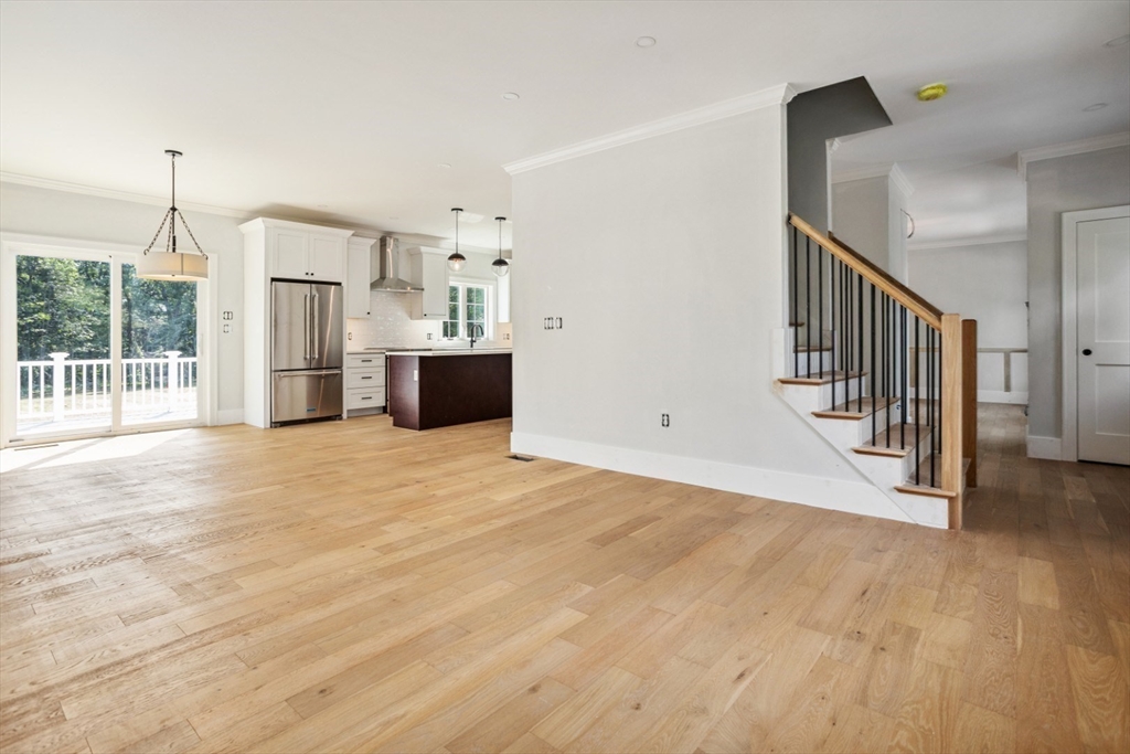 Reading, Massachusetts 01867, United States, 4 Bedrooms Bedrooms, ,3 BathroomsBathrooms,Residential,Active,161079