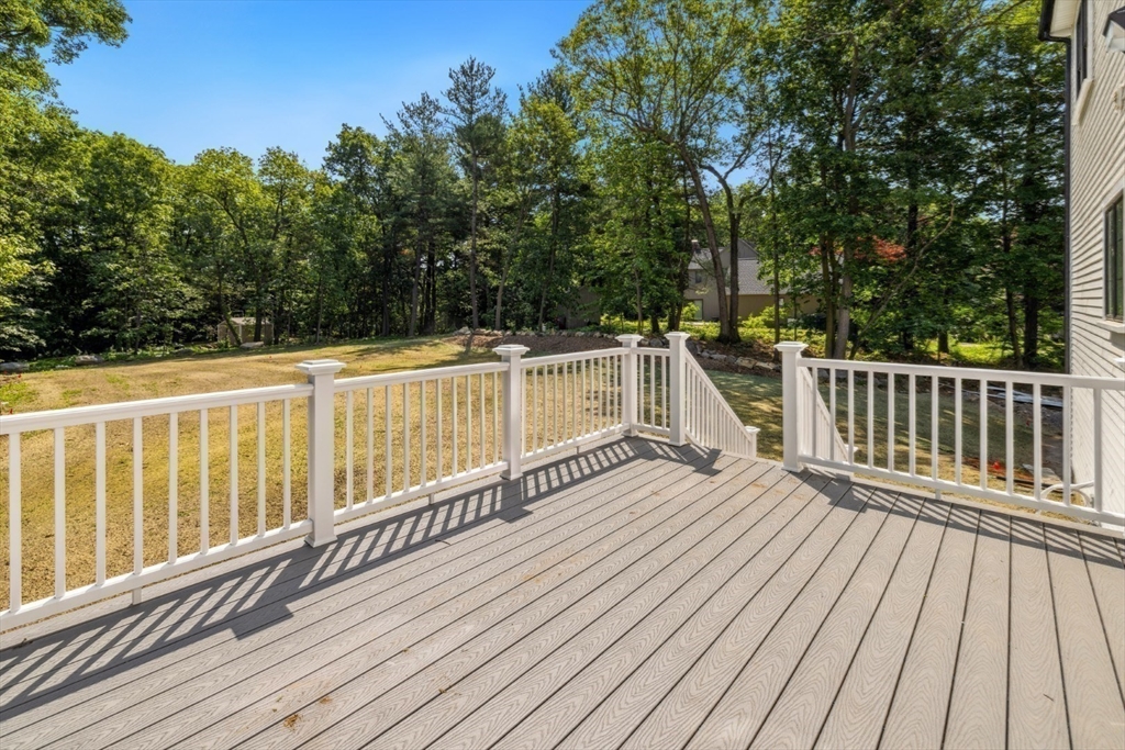 Reading, Massachusetts 01867, United States, 4 Bedrooms Bedrooms, ,3 BathroomsBathrooms,Residential,Active,161079