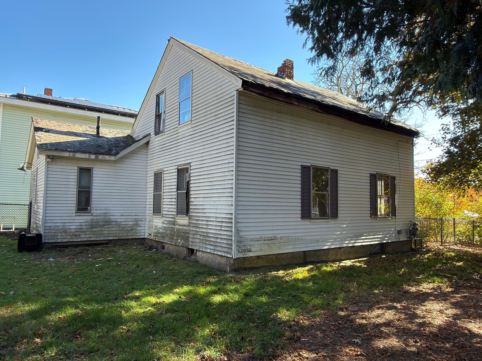 28 Wachusett St