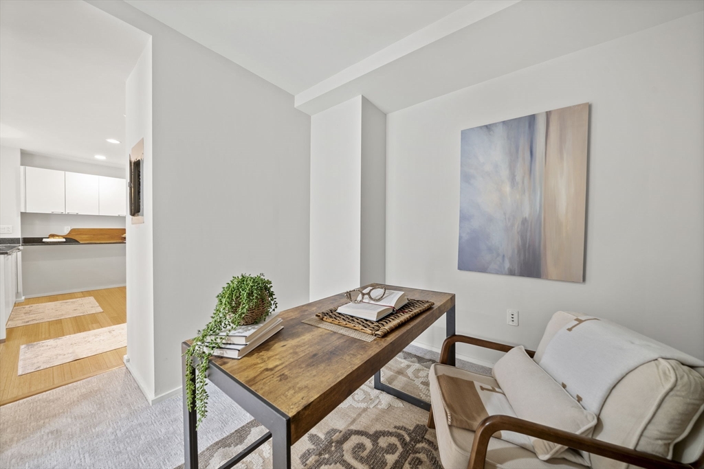 2 Earhart St #308, Cambridge, MA Photo #13