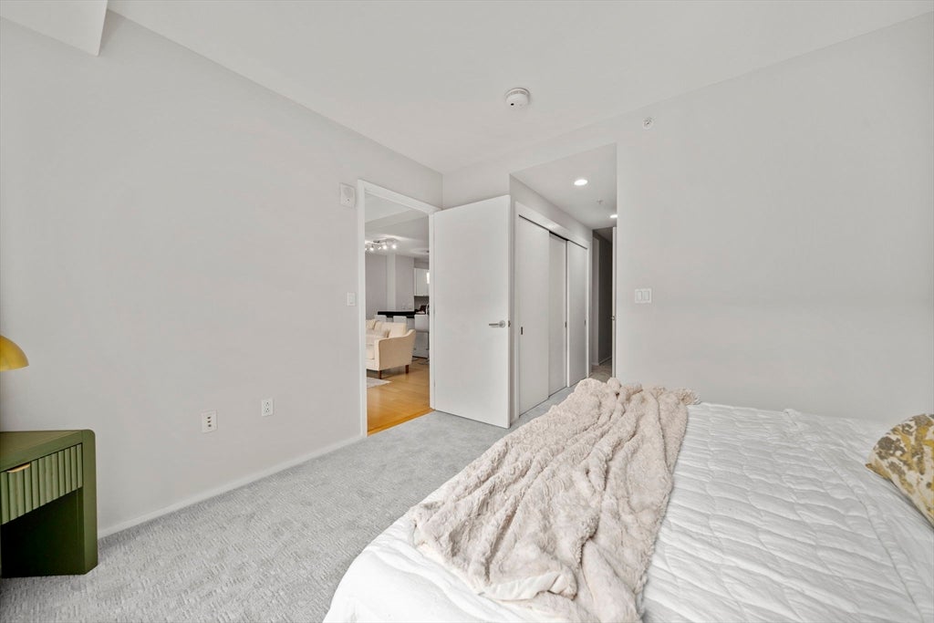 2 Earhart St #308, Cambridge, MA Photo #10