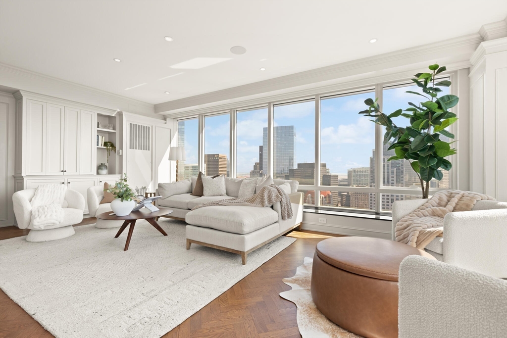 2 Avery Street PH1H