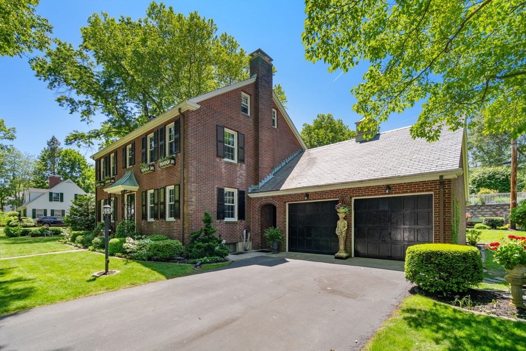 9 Grenwold Rd