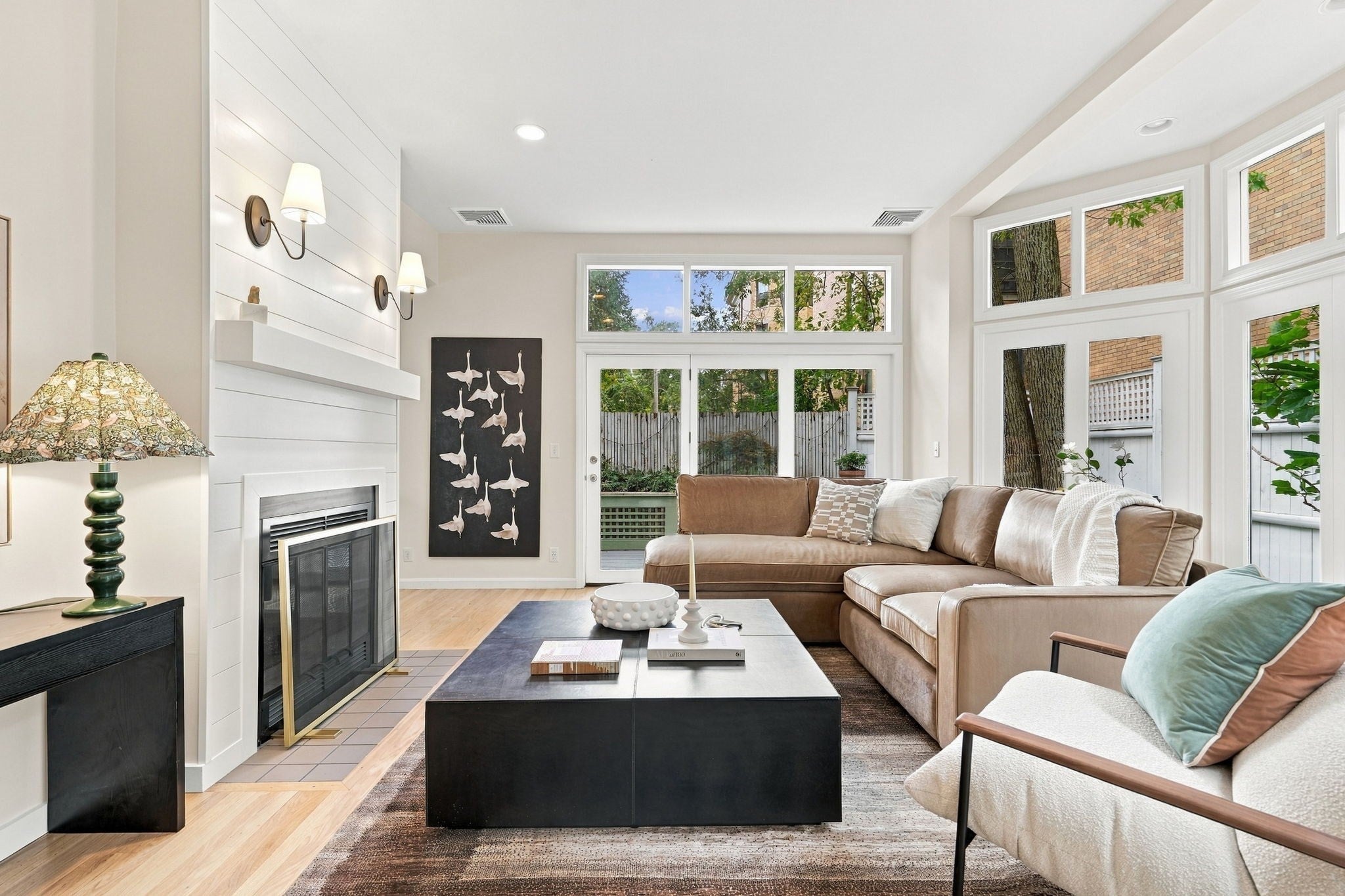 Photo of 17 Frost St, Cambridge, MA