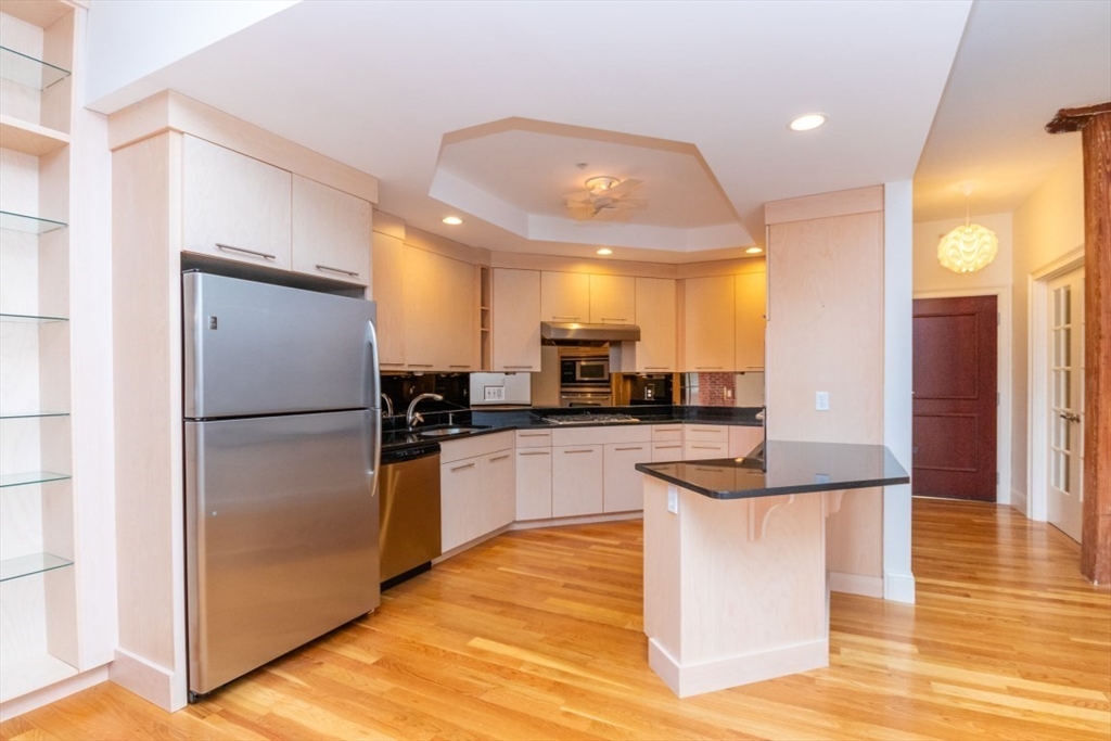 58 N Main St 202
