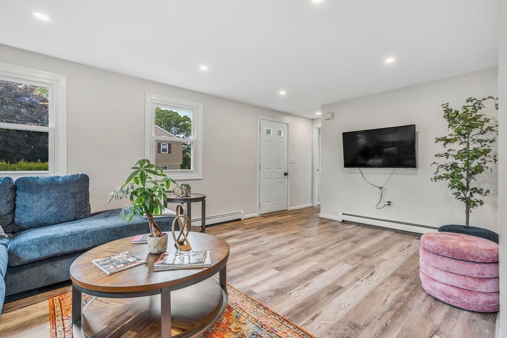 3 Sinclair St