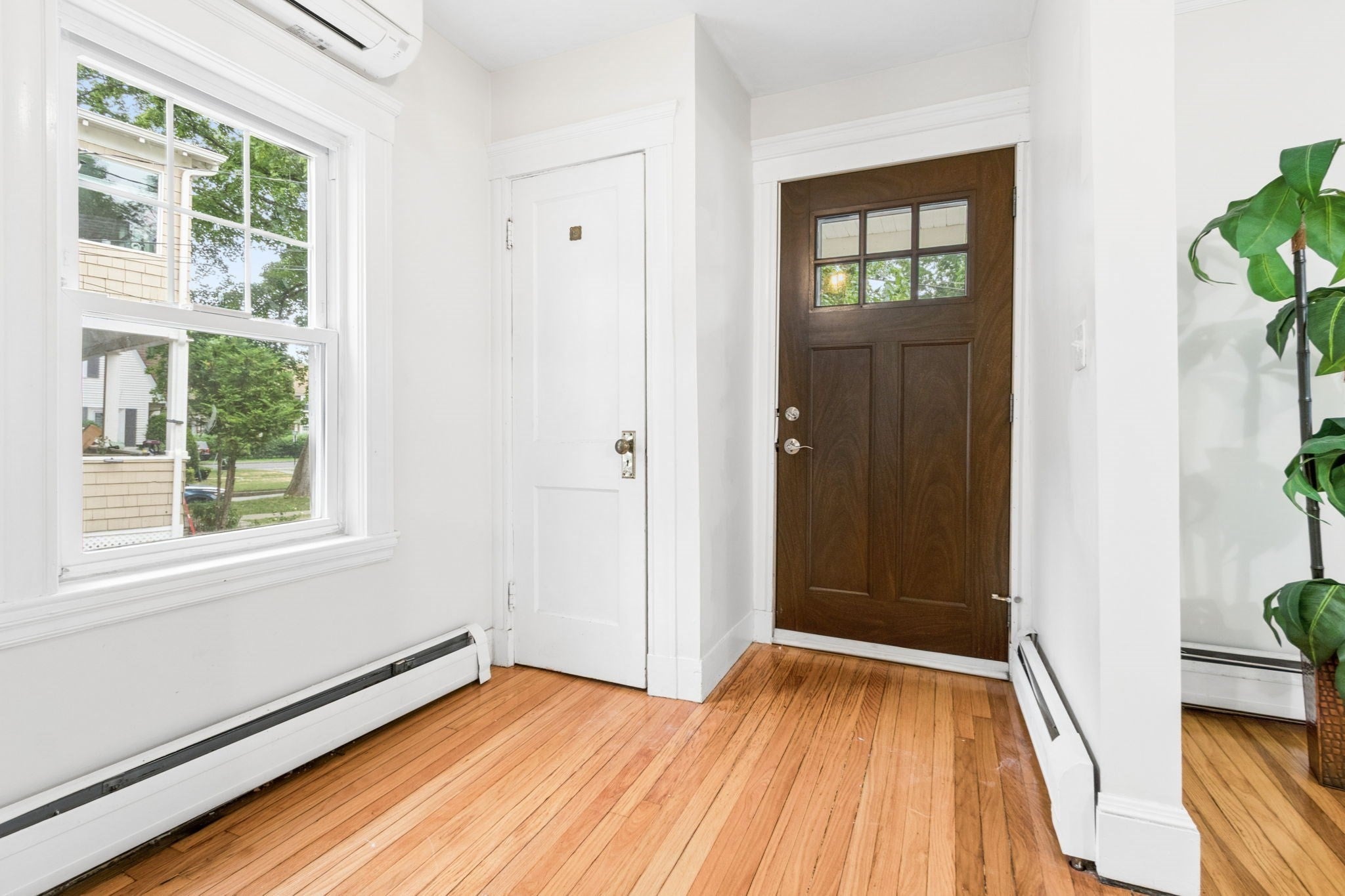 15 Woodbine Ter, Newton MA 02466