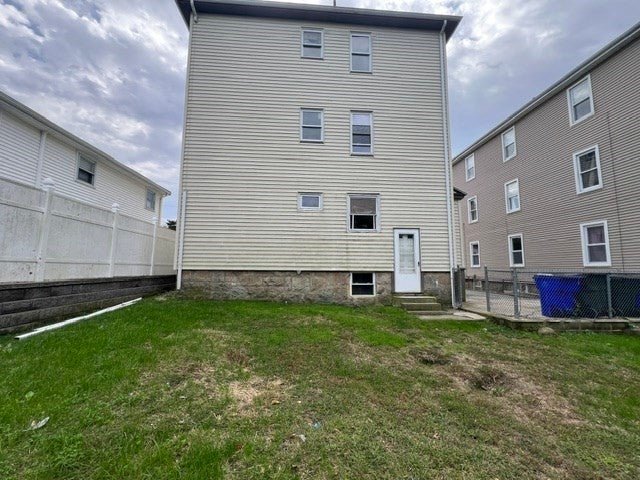 692 Penn St, Fall River, MA, 692 Penn St, Fall River, MA Photo #2