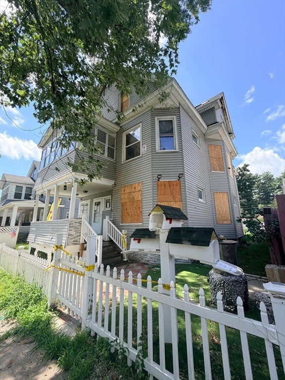 30-32 Ruskin St, Springfield, MA Photo #4