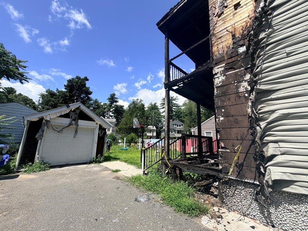 30-32 Ruskin St, Springfield, MA Photo #7