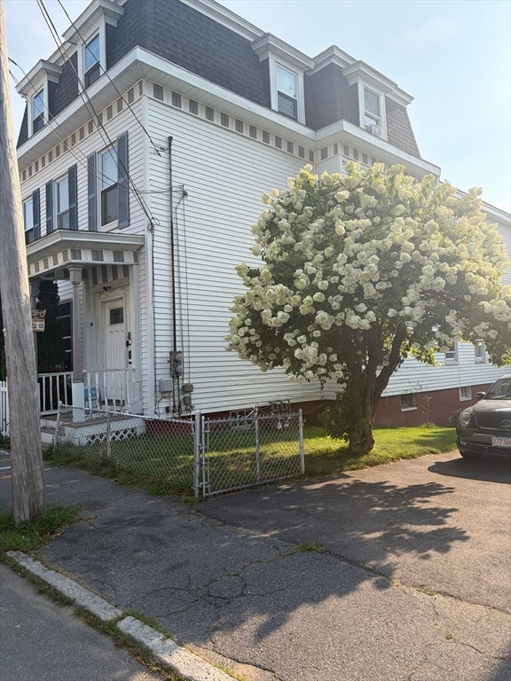60 Franklin St