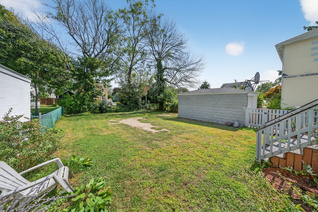 133 Pleasant St
