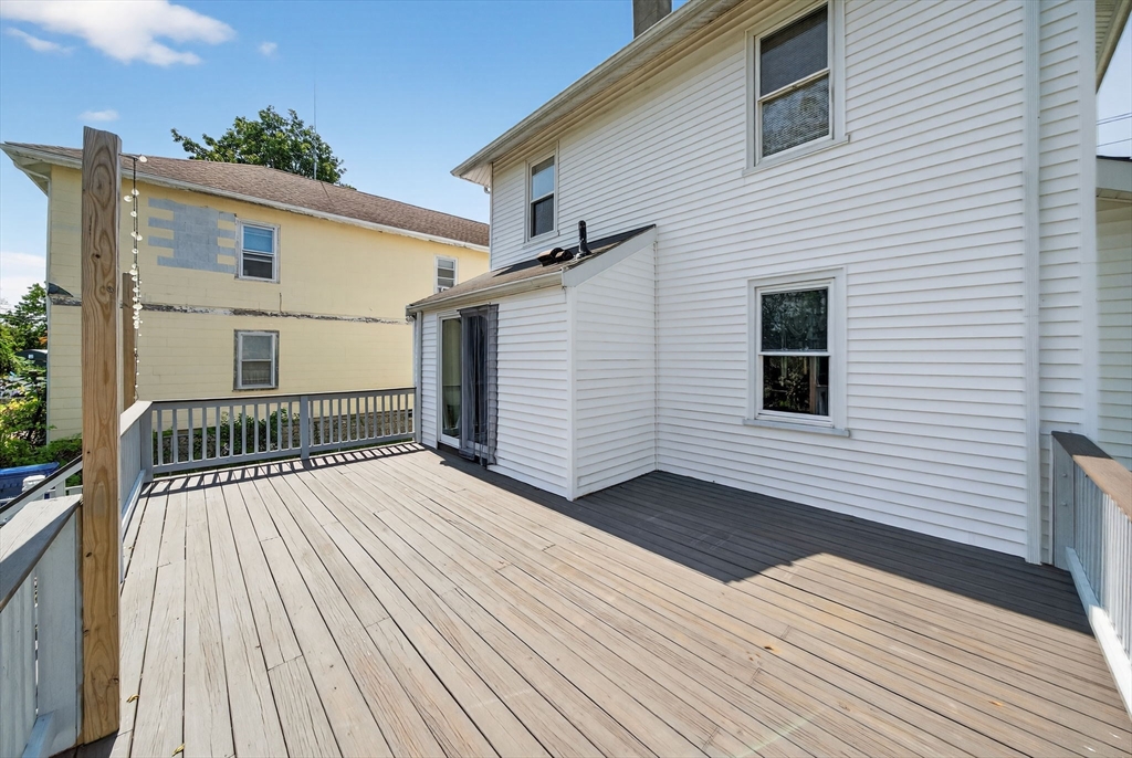 133 Pleasant St