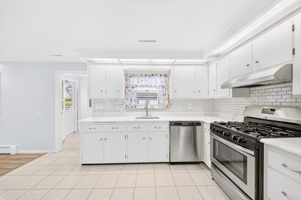 17 Brookline St, Lawrence, MA, 17 Brookline St, Lawrence, MA Photo #24