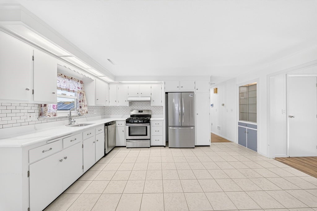 17 Brookline St, Lawrence, MA, 17 Brookline St, Lawrence, MA Photo #23