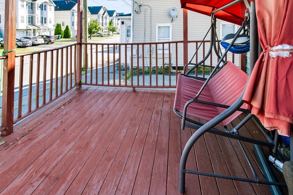 112 Quebec St, Lowell, MA Photo #23