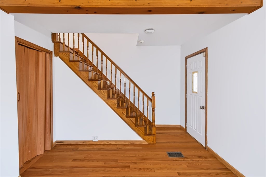 112 Quebec St, Lowell, MA Photo #15