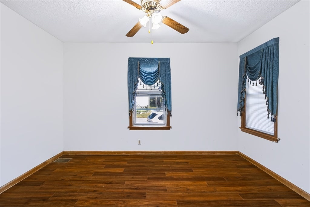 112 Quebec St, Lowell, MA Photo #6
