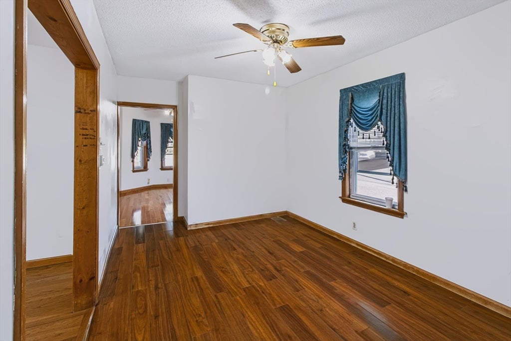 112 Quebec St, Lowell, MA Photo #4