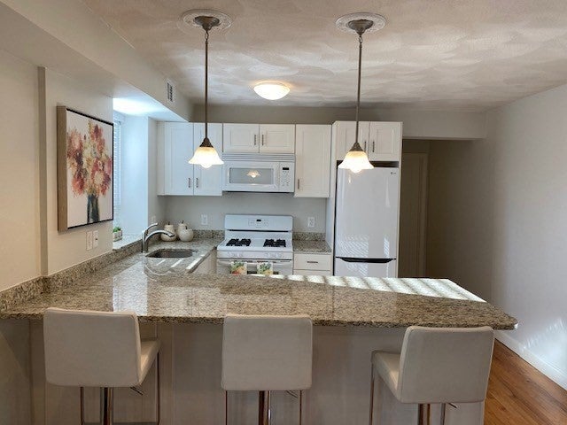 209 Commonwealth Ave #1, Newton, MA Photo #6
