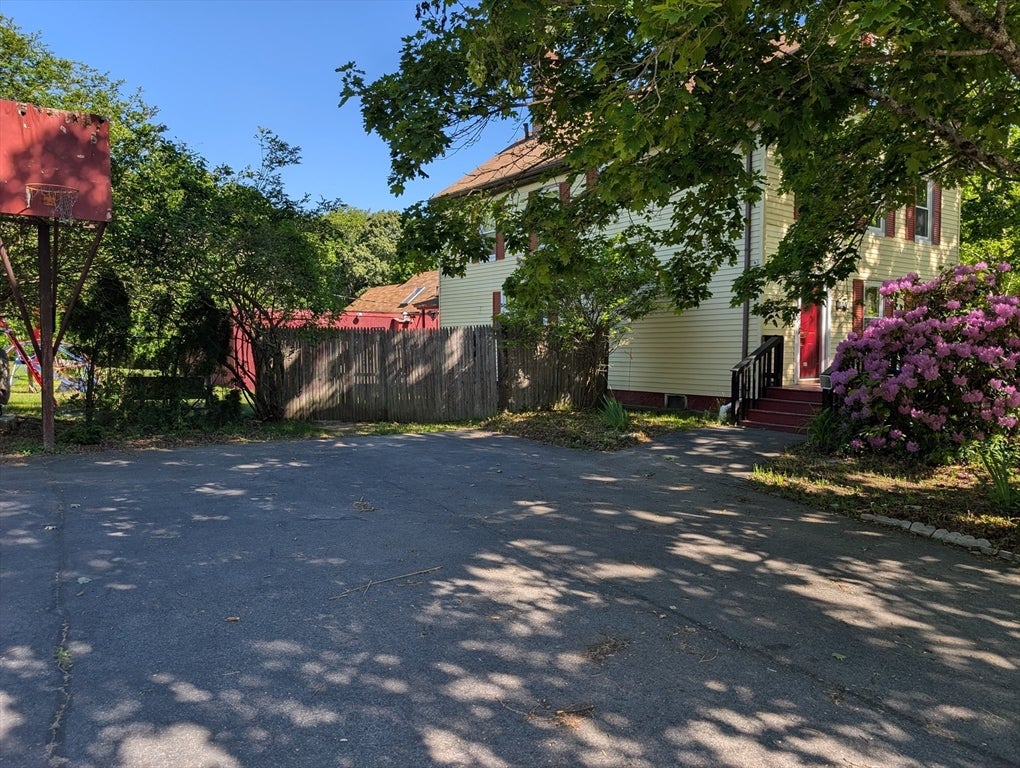 440 Old Somerset Ave