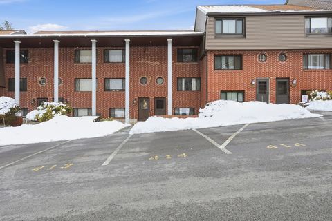 Photo of 414 Farrwood Drive #414, Haverhill, MA 01835 (MLS # 73480196)