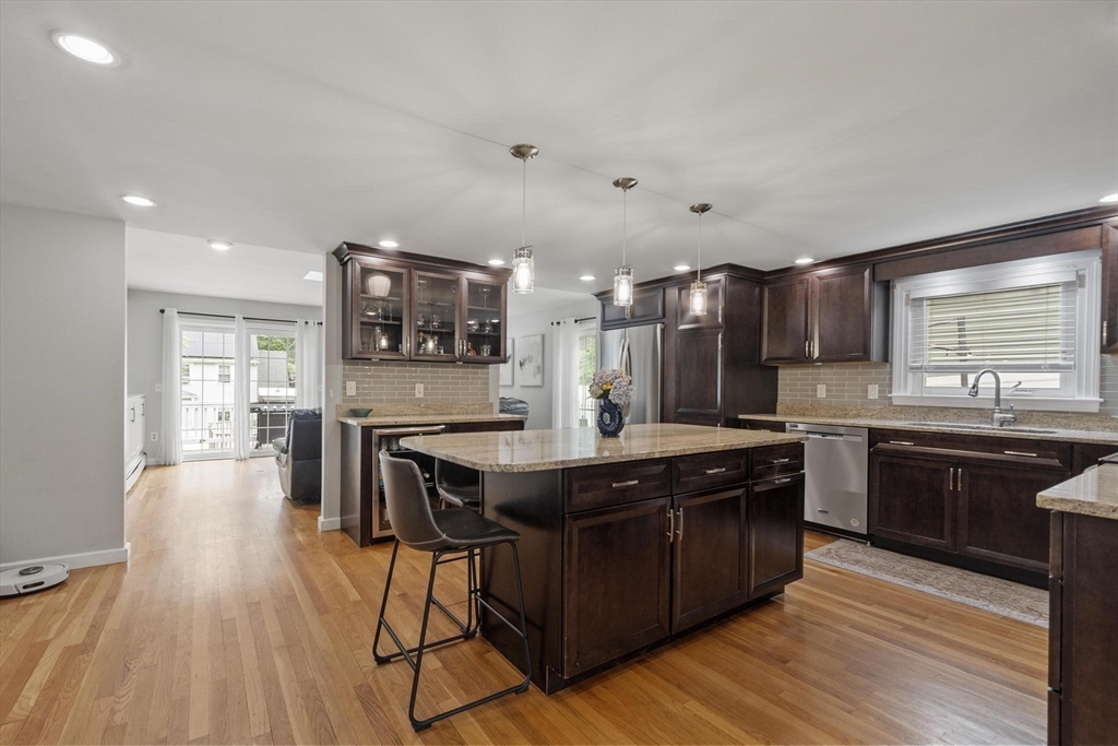 105 Whitman Ave