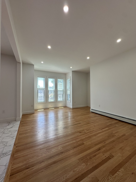 82 Middle Street, 2