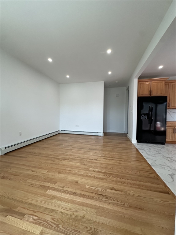 82 Middle Street, 2